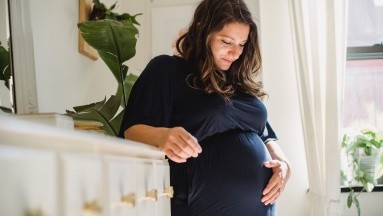 Dieta materna podría reducir el riesgo de asma infantil: Estudio