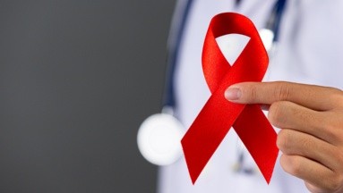 Un hombre sería el sexto caso exitoso de remisión de VIH tras trasplante de médula ósea
