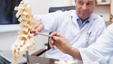 Uno de cada 10 mexicanos adultos padece osteoartrosis, según experto