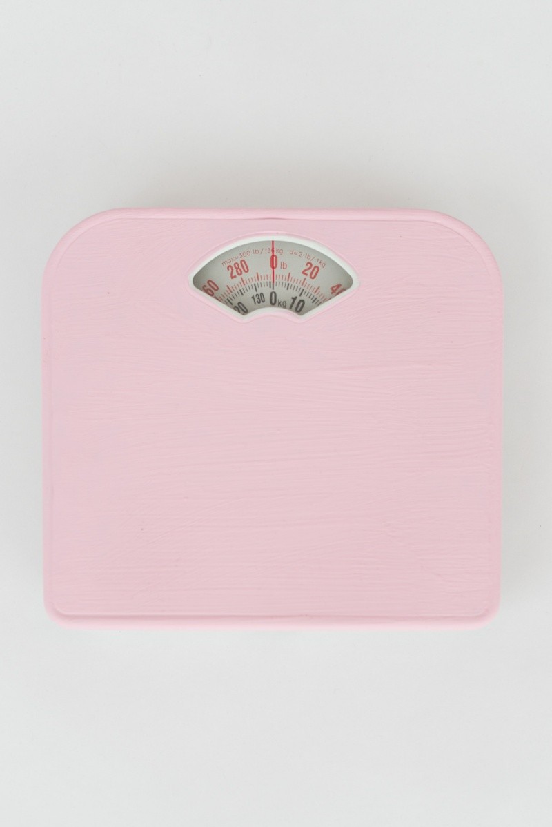 La anorexia se caracteriza por el peso corporal anormalmente bajo, el temor intenso a aumentar de peso. FOTO:SHVETS production/UNSPLASH