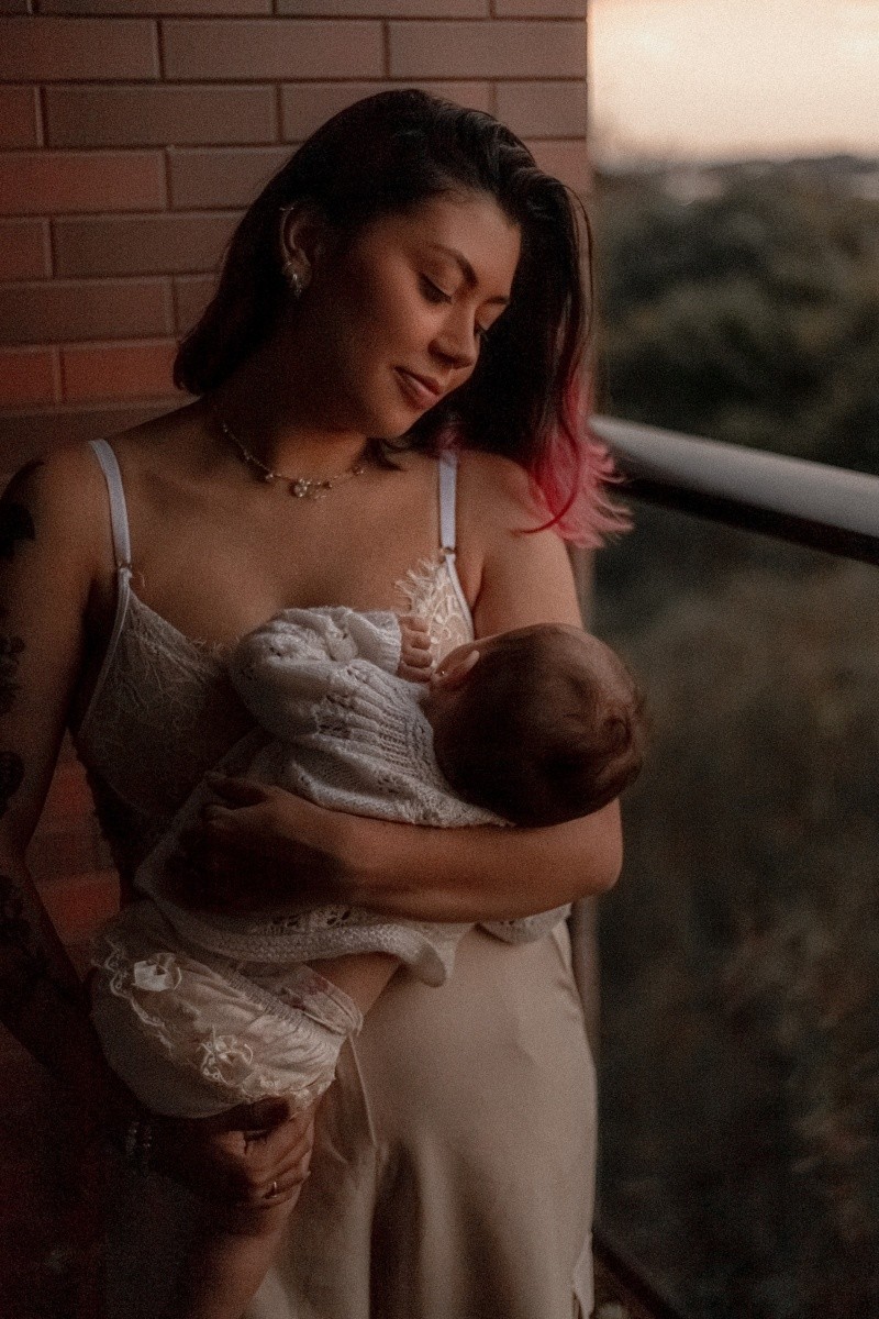 La lactancia materna es clave para el crecimiento adecuado del bebé. Foto de Gisele  Seidel en Pexels.  