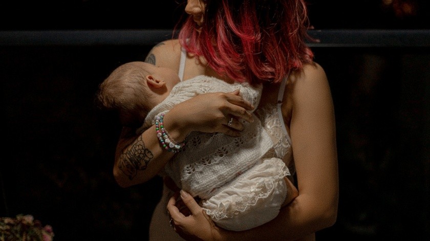 La lactancia materna tiene muchos beneficios para los bebés.(Foto de Gisele  Seidel en Pexels.)
