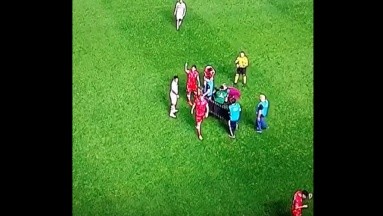 VIDEO: Futbolista argentino sufre severa lesión en rodilla durante partido, ¿qué le ocurrió?