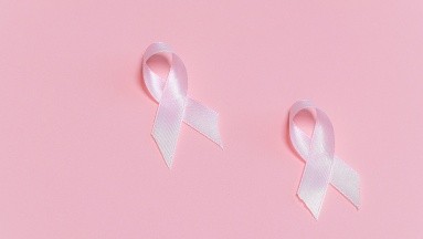 Cáncer de mama: El miedo es la primera barrera en la lucha contra la enfermedad, según experta