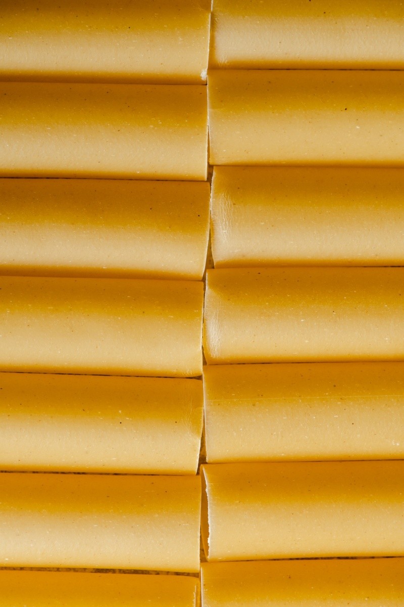 La pasta se puede conseguir de diferentes formas y tamaños. Foto de Eva Bronzini en Pexels.  