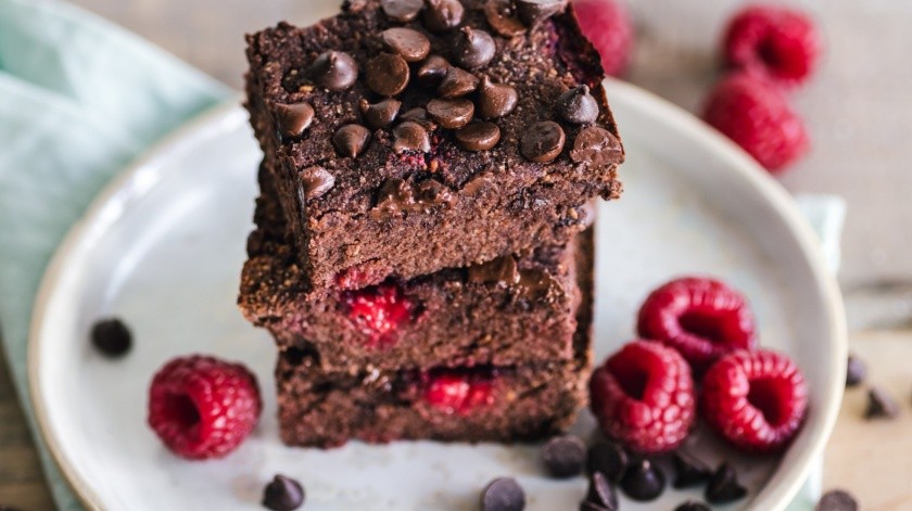 El brownie se puede hacer en el horno o microondas.(Ella Olsson en Pexels.)