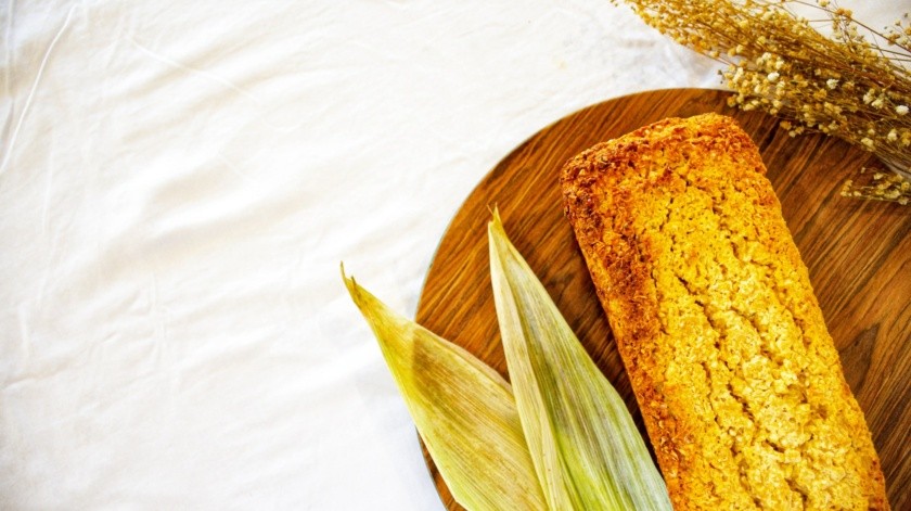 Una receta deliciosa con el sabor del maiz. Comparte el amor por lo casero con un pan de elote horneado con cariño.(Rafael Cisneros Méndez/UNSPLASH)