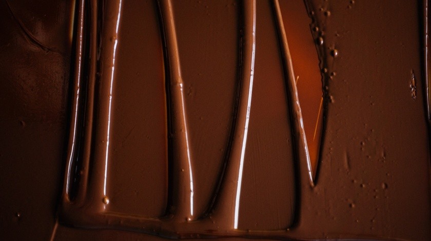 El chocolate no debe tener tanto azúcar ni grasas.(Foto de Anna Tarazevich en Pexels.)