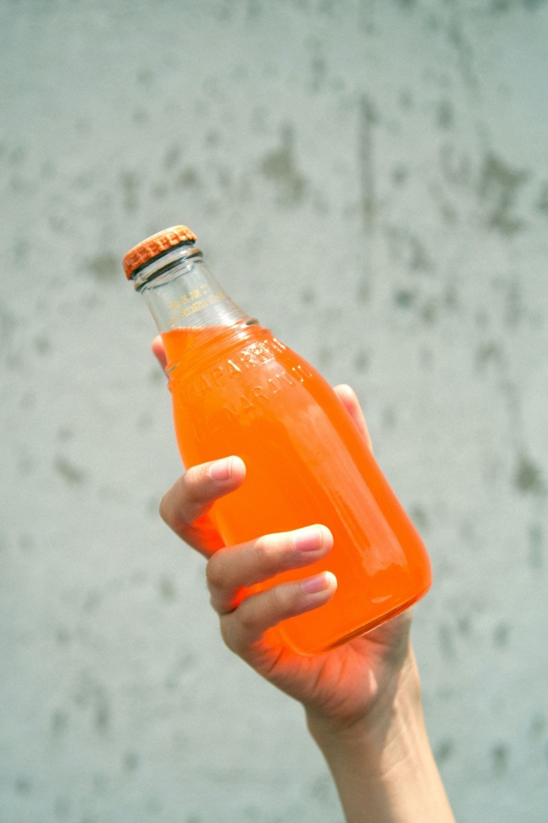 Los hallazgos demostraron que el consumo diario de bebidas azucaradas se relaciona con un 78% más de probabilidades de cáncer de hígado en mujeres posmenopáusicas. FOTO:Fernando Andrade/UNSPLASH