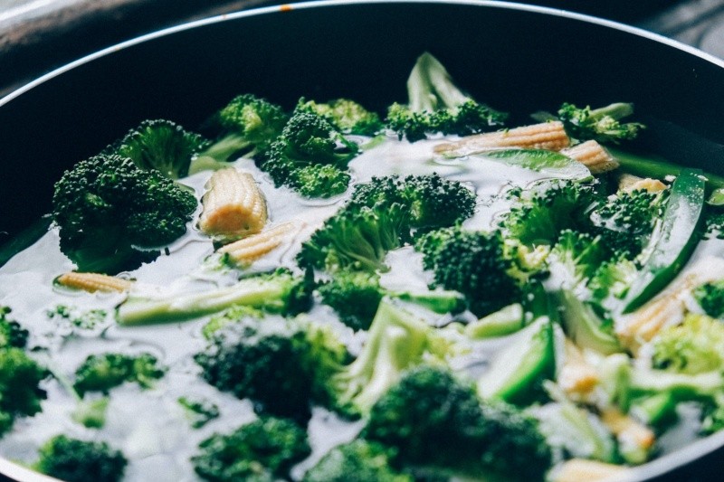 El brócoli es fuente de antioxidantes y una gran cantidad de vitaminas. Zamani Sahudi en Pexels.  