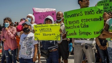 Brotes de varicela en migrantes varados en la frontera norte de México