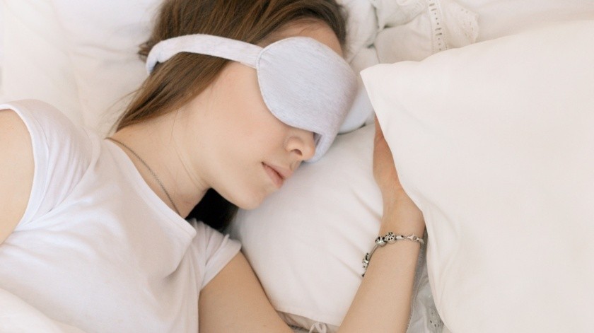 Esta técnica, supuestamente originaria del ejército estadounidense, asegura que puedes dormirte en apenas dos minutos(Anna Nekrashevich/PEXELS)