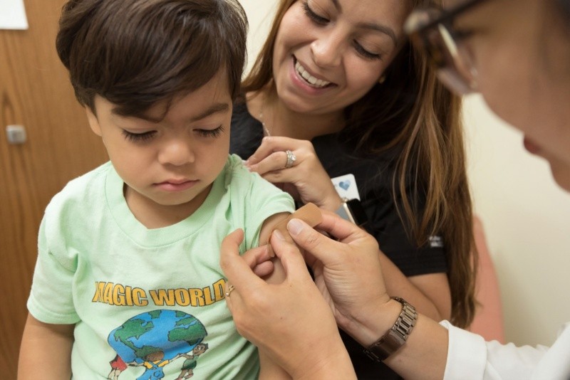 Anteriormente, en abril, Unicef había alertado sobre la disminución preocupante de las tasas de vacunación infantil a nivel mundial. FOTO: CDC/UNSPLASH