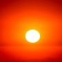 Una menor exposición al sol podría aumentar el riesgo de menopausia precoz, según investigadores