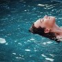 Nadar a crol: El secreto para tonificar tu cuerpo en el agua