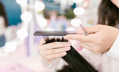 ¿Cuál es la frecuencia adecuada para cortarse el cabello y mantenerlo saludable?