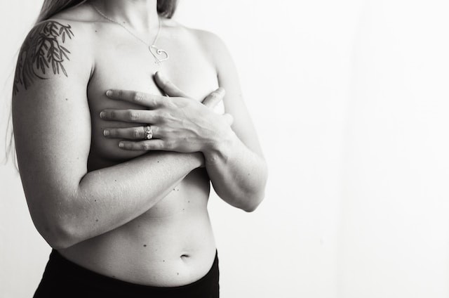 El cáncer de mama es considerado el tipo de cáncer más común en las mujeres en todo el mundo FOTO. Rebekah Vos- UNSPLASH